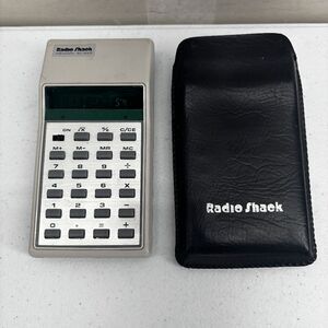 Vinatge RadioShack EC-243 Calculator with Cover *WORKS* Using 2AA Batteries
